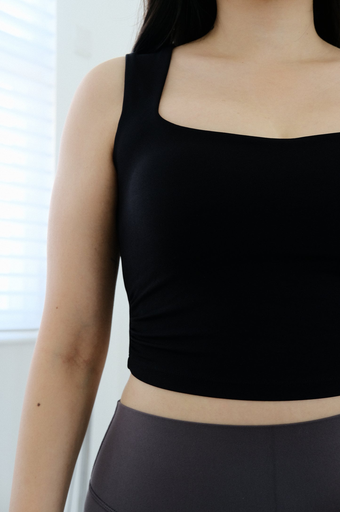 Square collar padded top