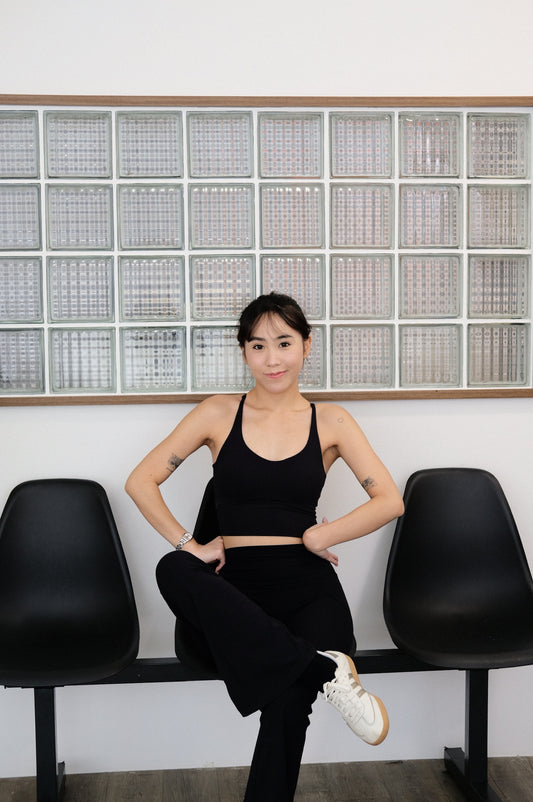 Airy X-back Fixed Padded Top