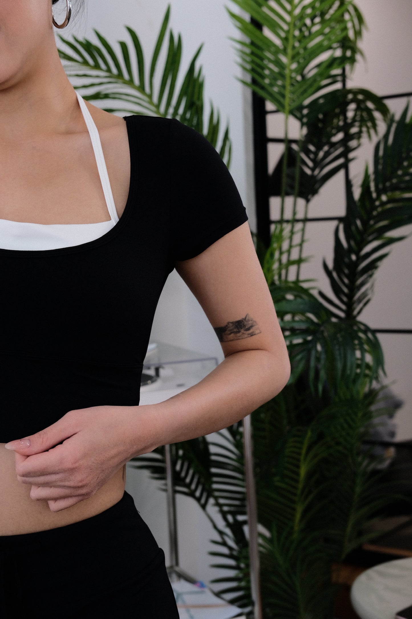 Essential Crop Fixed Padded Top