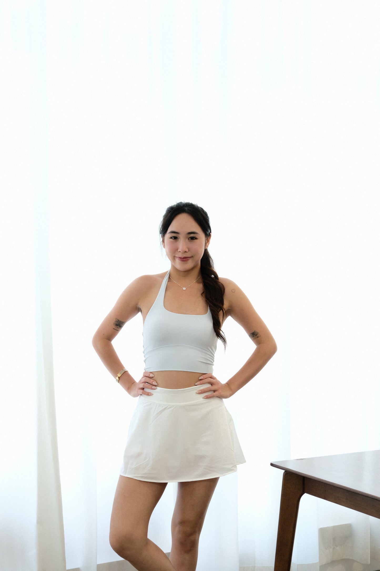 Soft Twist-back Halter