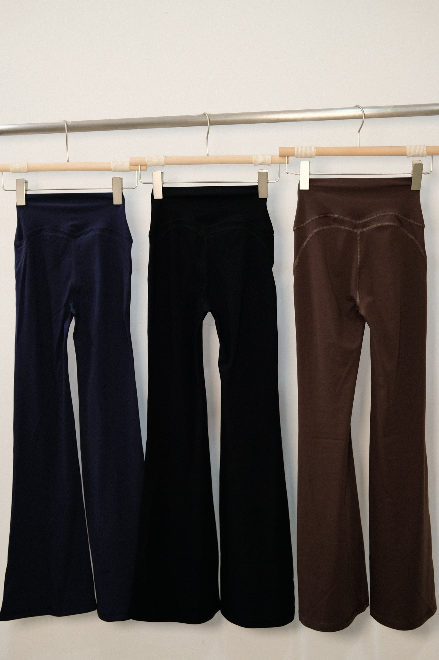 High-waisted Butt-lifting Flare Leggings