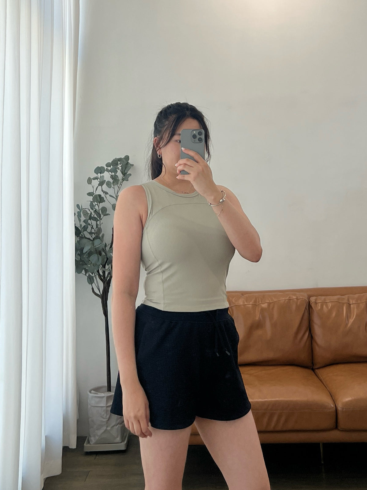 Ribbed Form Vest